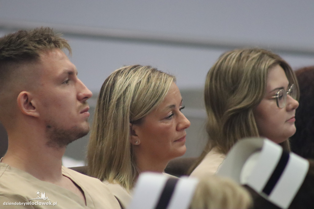 PANS wykształciła nowe pielęgniarki. Tak odbierały dyplomy (FOTO)