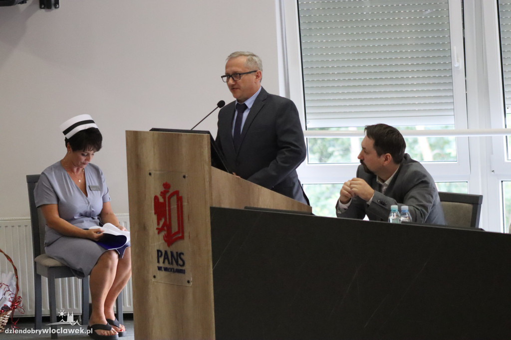 PANS wykształciła nowe pielęgniarki. Tak odbierały dyplomy (FOTO)
