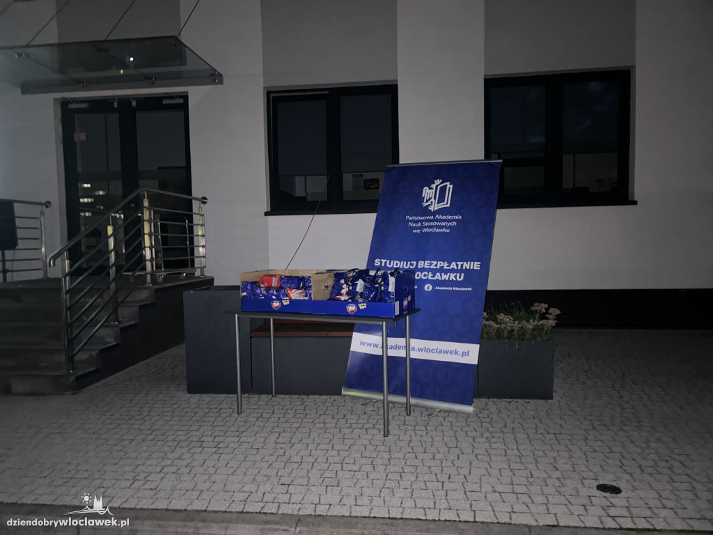 Uczelniane kino plenerowe