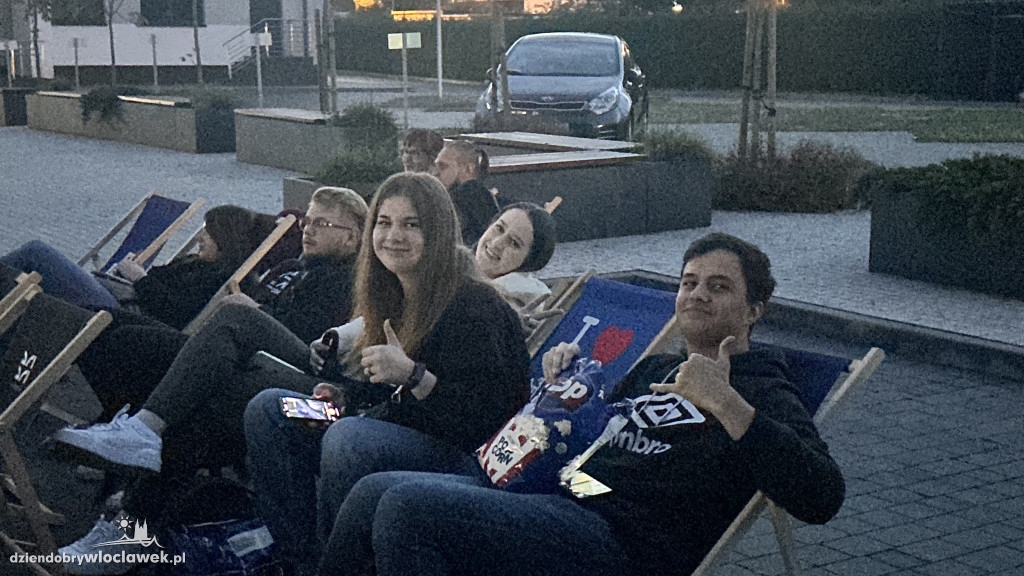 Uczelniane kino plenerowe
