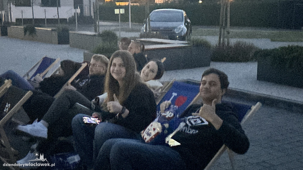 Uczelniane kino plenerowe