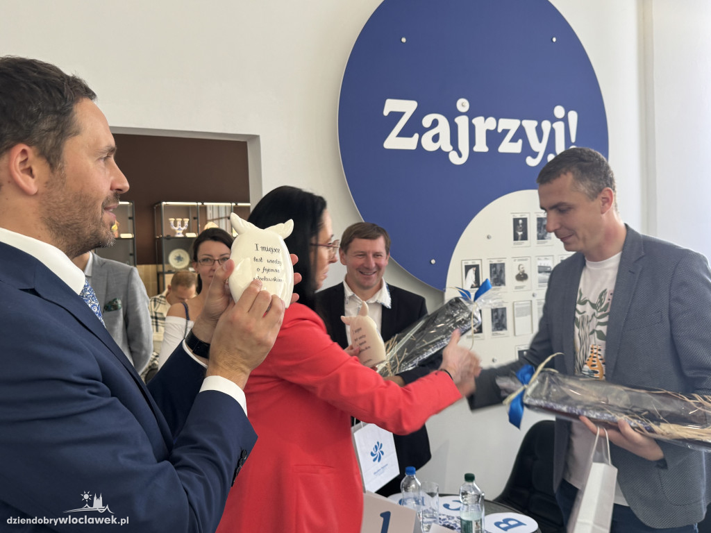 Pierwsze urodziny Skarbca Fajansu. Test wiedzy o fajansie