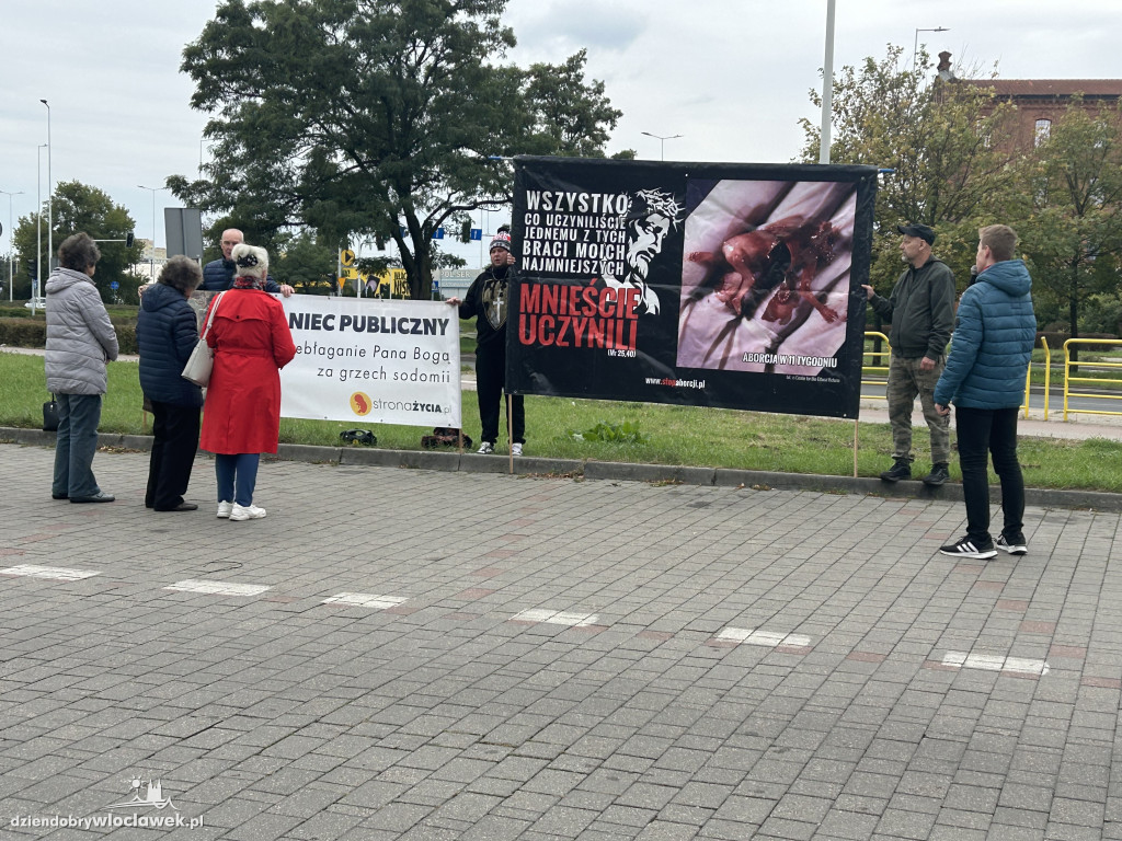 Protest przeciwko aborcji i pedofilii