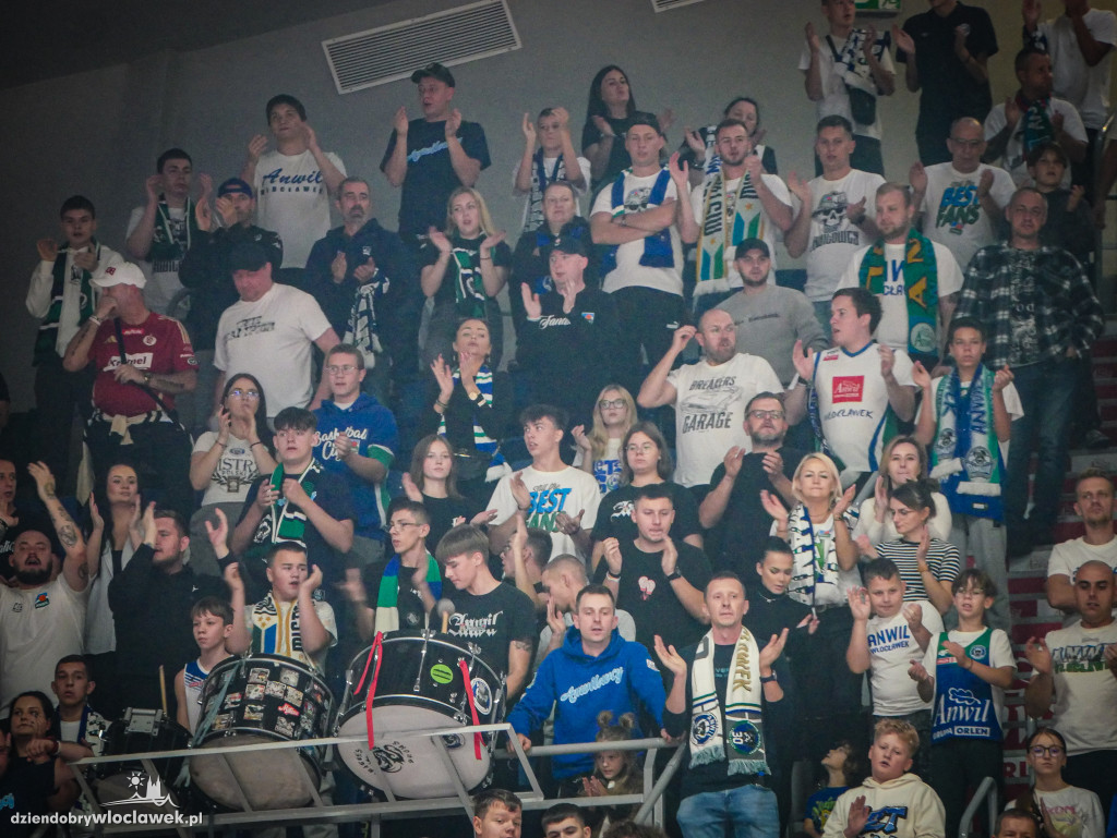 Kibice na meczu Anwil vs Spójnia