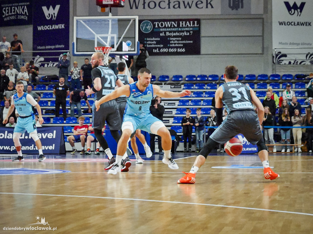 Anwil zmiażdżył rywali! W Hali Mistrzów znów pękła setka!