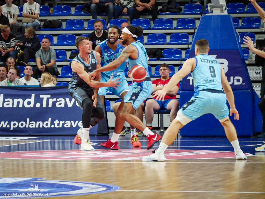 Anwil zmiażdżył rywali! W Hali Mistrzów znów pękła setka!