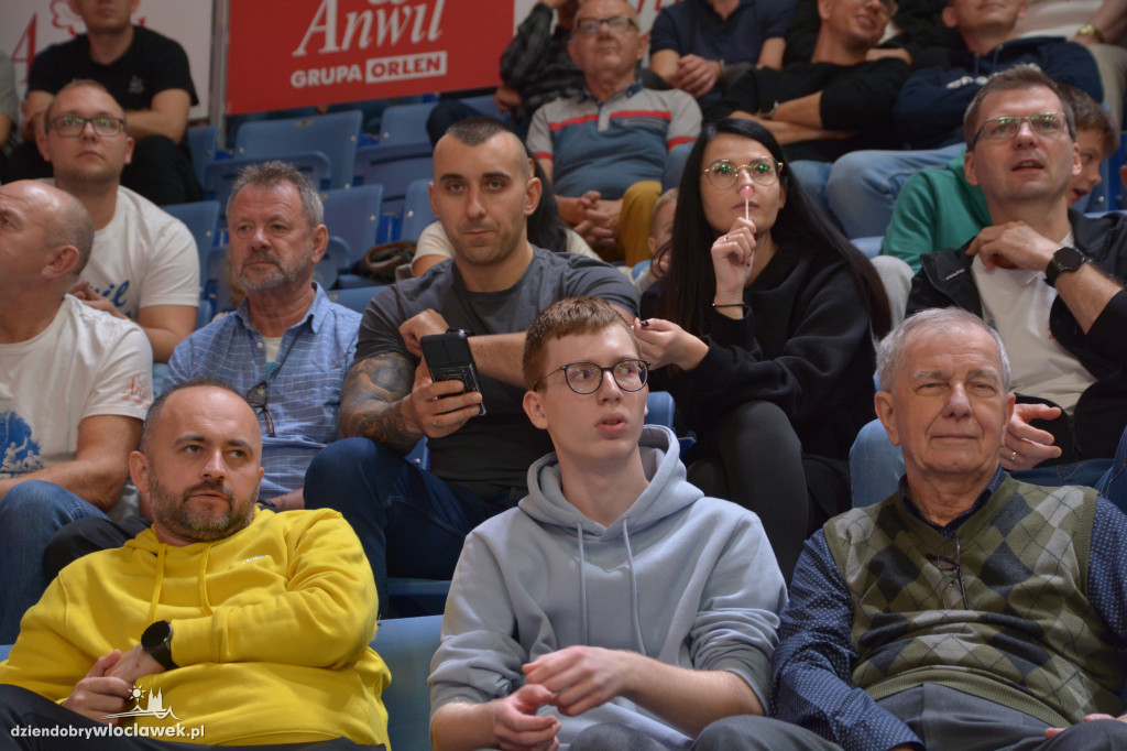 Kibice na meczu BC Dnipro vs. Anwil Włocławek