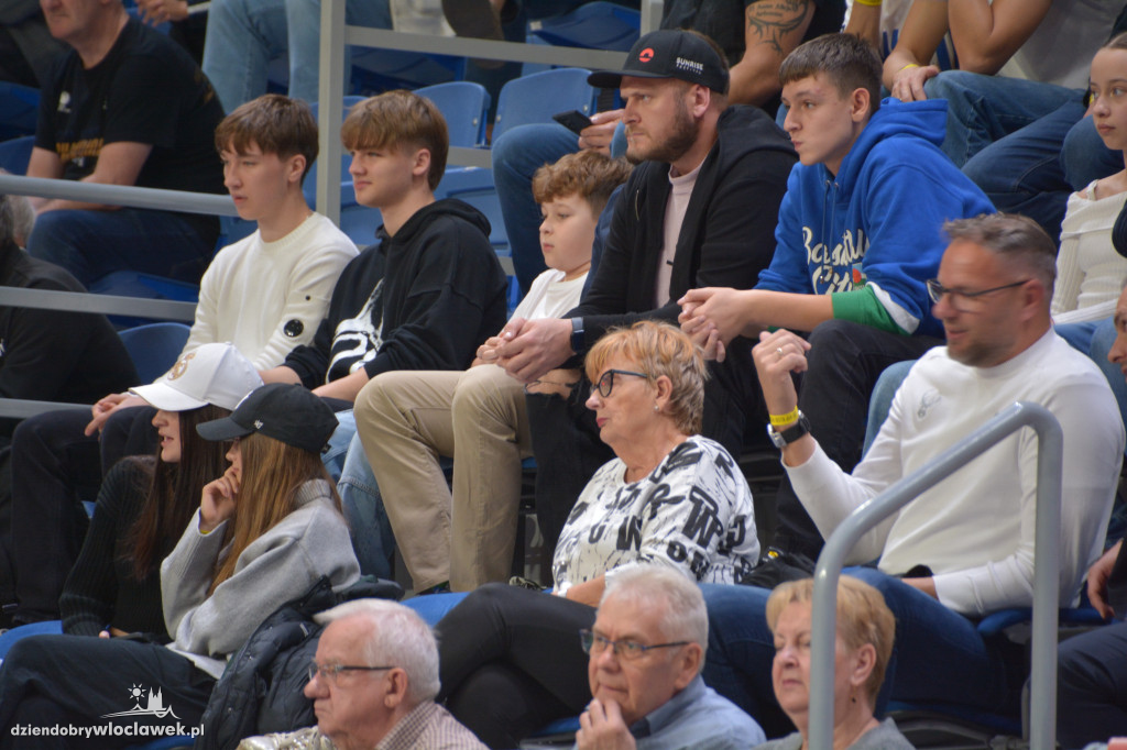 Kibice na meczu BC Dnipro vs. Anwil Włocławek