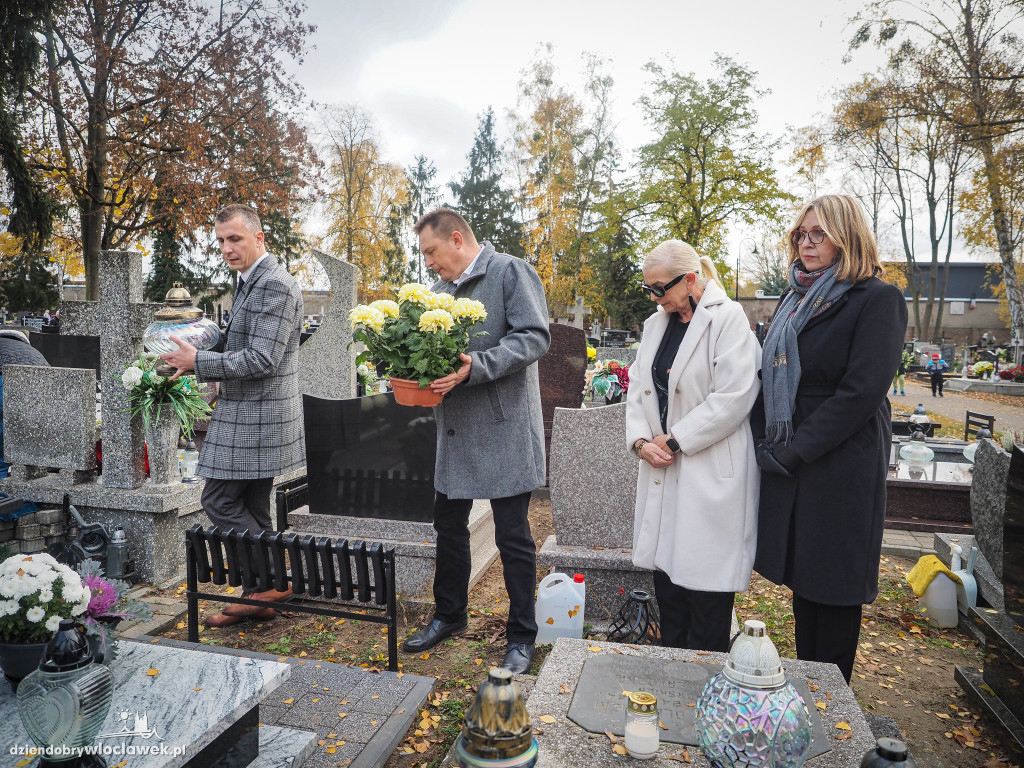 Władze miasta na grobach zasłużonych włocławian