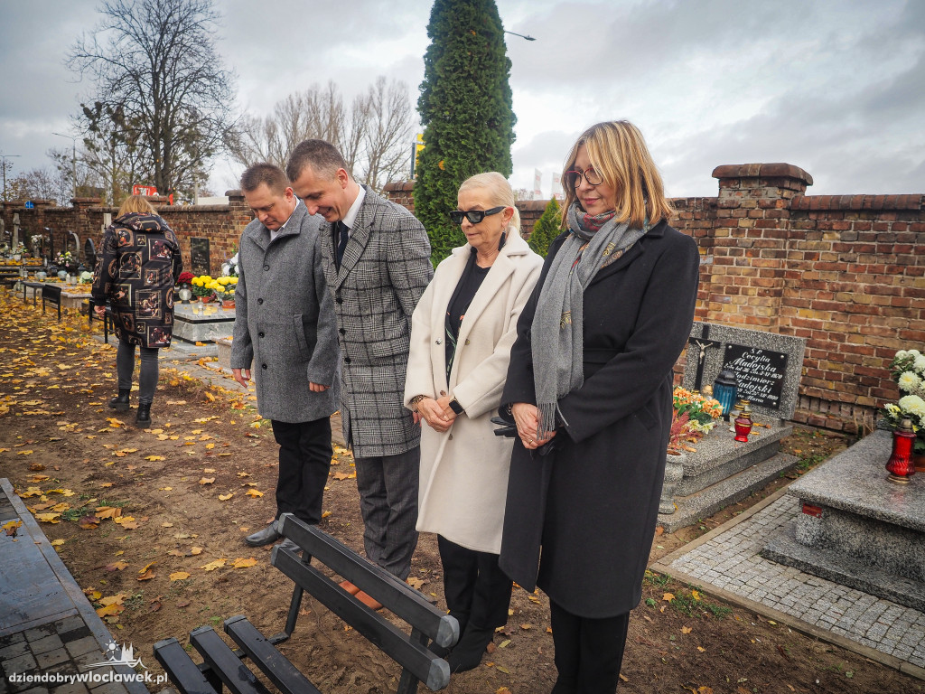 Władze miasta na grobach zasłużonych włocławian