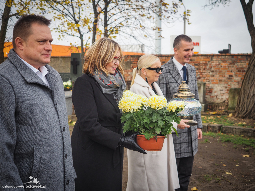 Władze miasta na grobach zasłużonych włocławian