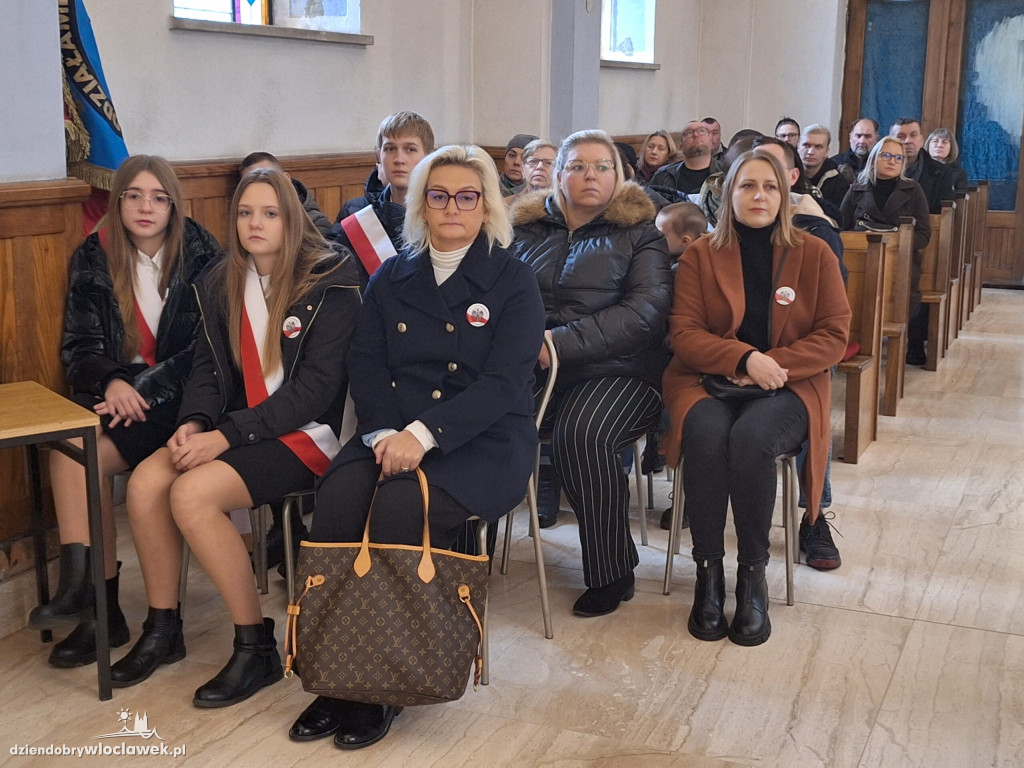 Obchody 11 Listopada w Kruszynie
