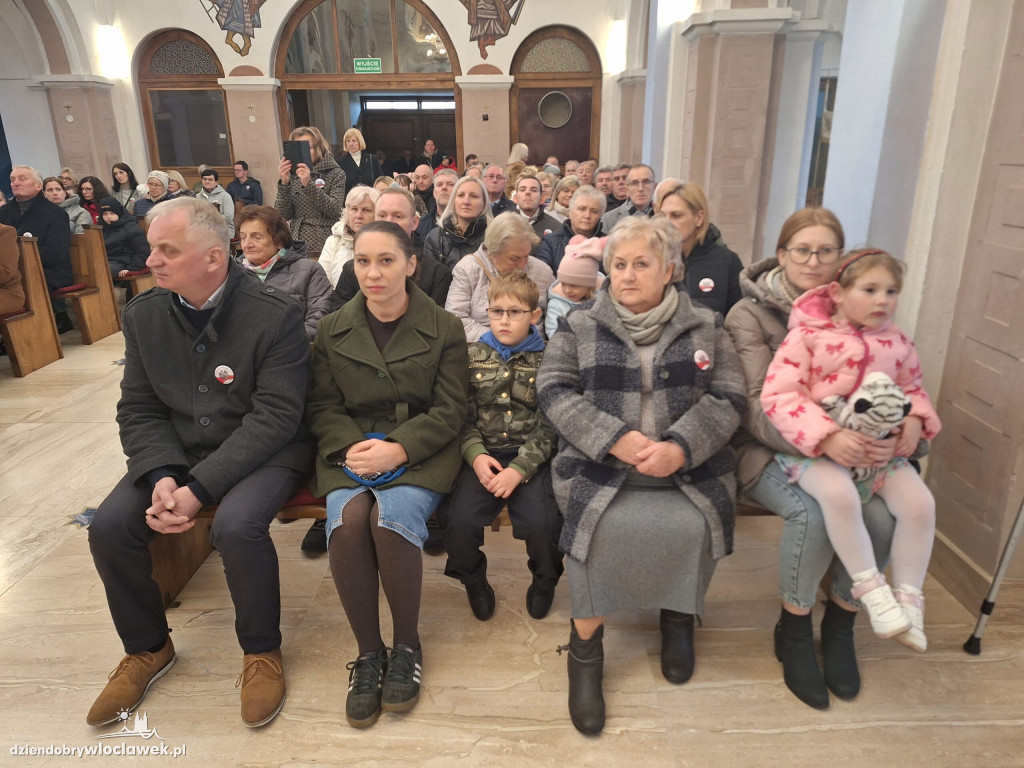 Obchody 11 Listopada w Kruszynie