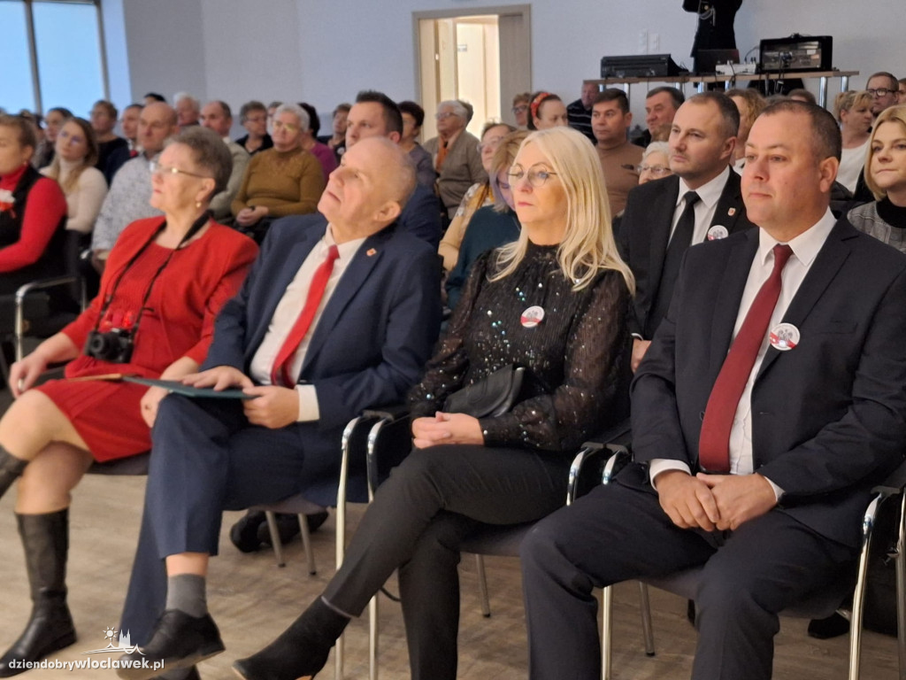 Obchody 11 Listopada w Smólniku