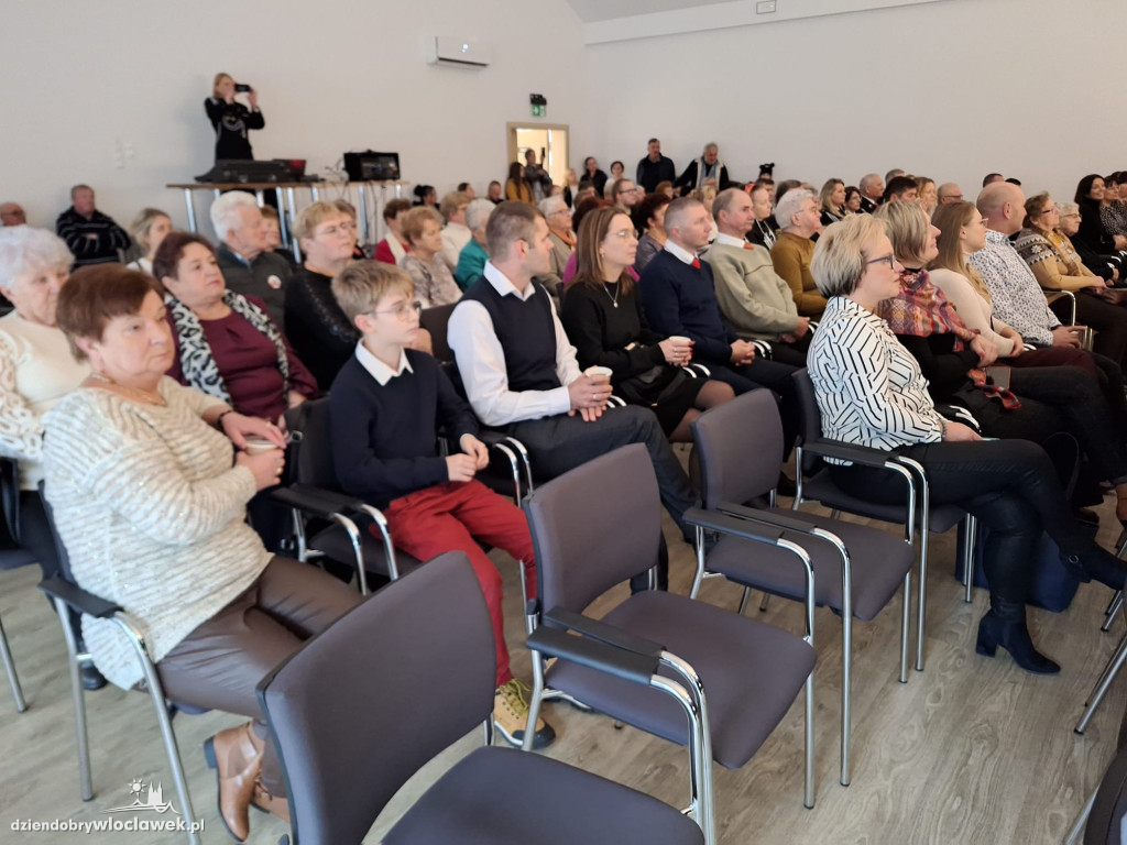 Obchody 11 Listopada w Smólniku