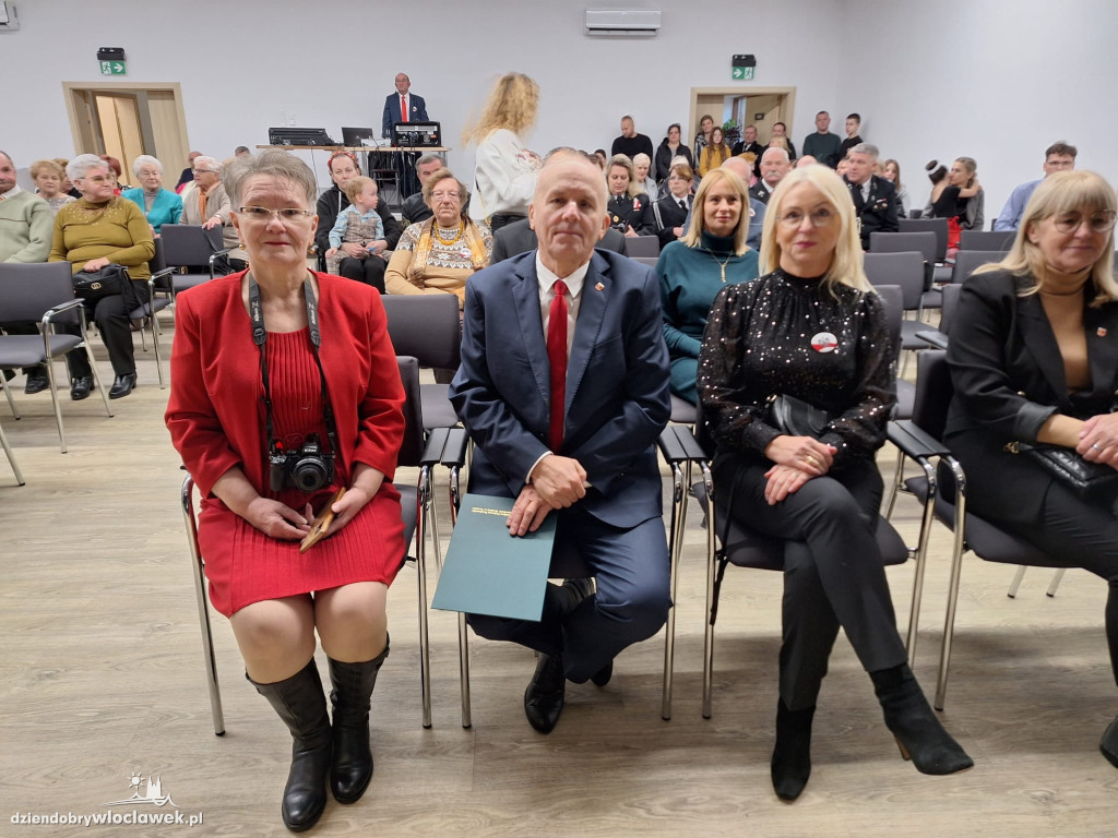 Obchody 11 Listopada w Smólniku