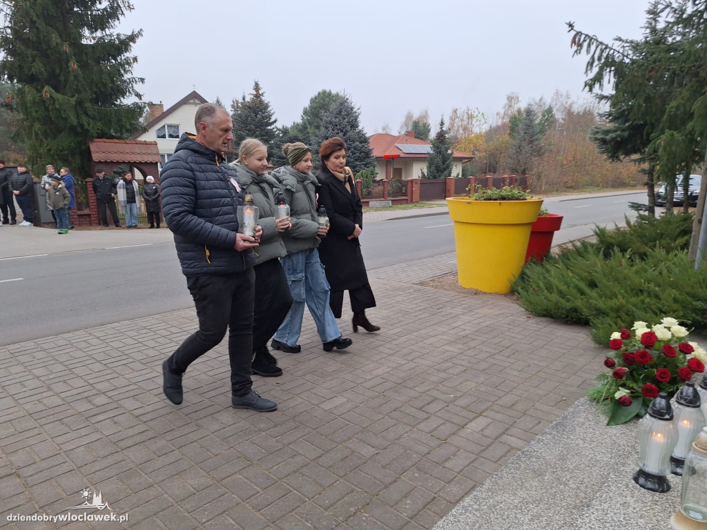 Obchody 11 Listopada w Smólniku