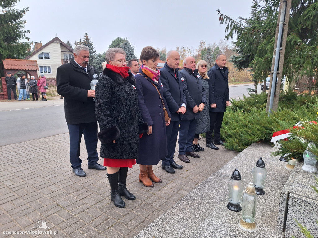 Obchody 11 Listopada w Smólniku