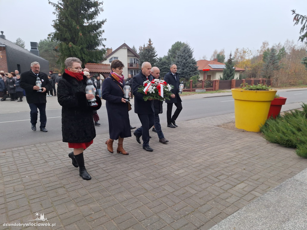 Obchody 11 Listopada w Smólniku