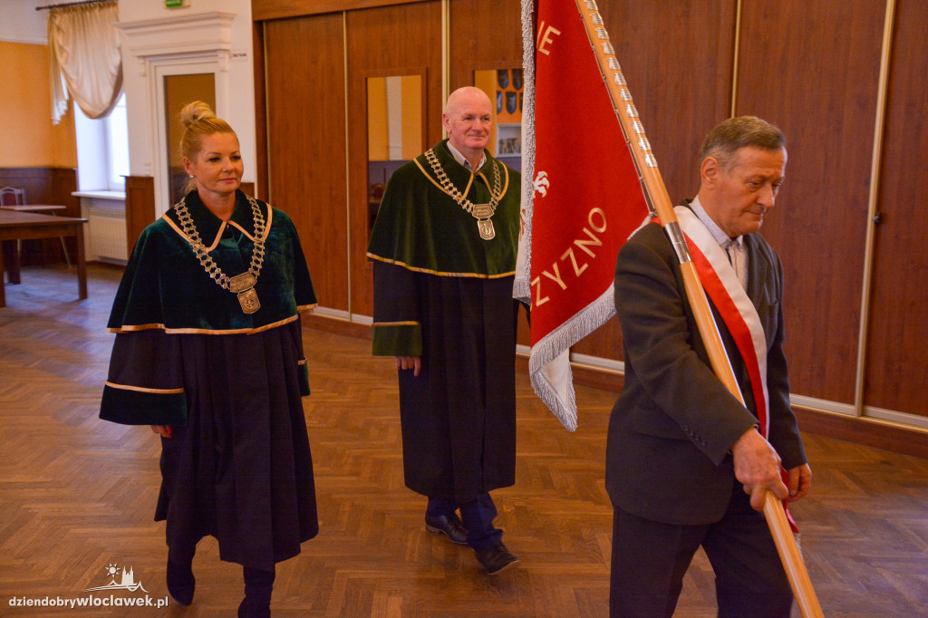 Tradycyjne pasowanie młodzieży w Domu Rzemiosła