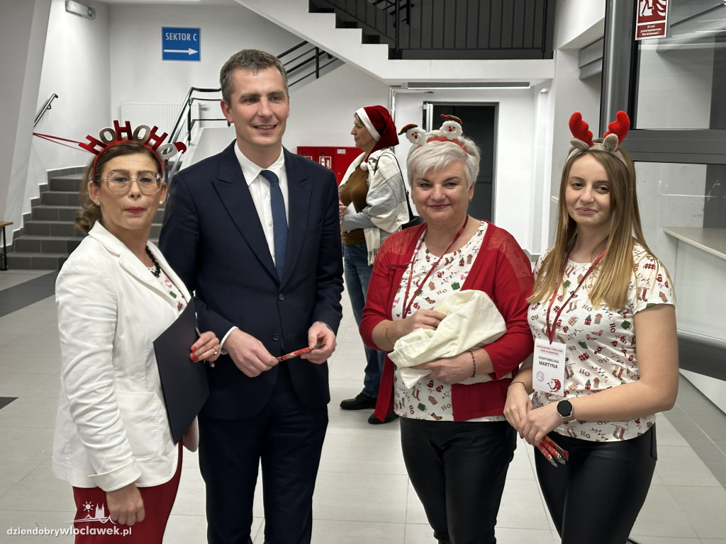 Mikołajkowe kino plenerowe w Hali OSiR