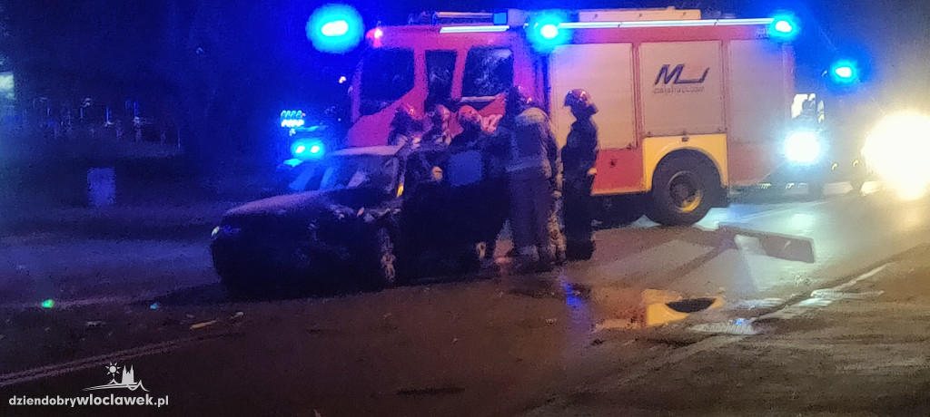 Zderzenie na skrzyżowaniu Płocka - Zielna