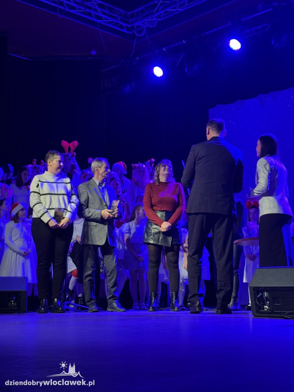 Świąteczny koncert Zespołu Szkół nr 11 w Browarze B.