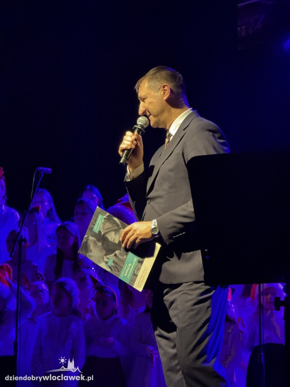 Świąteczny koncert Zespołu Szkół nr 11 w Browarze B.