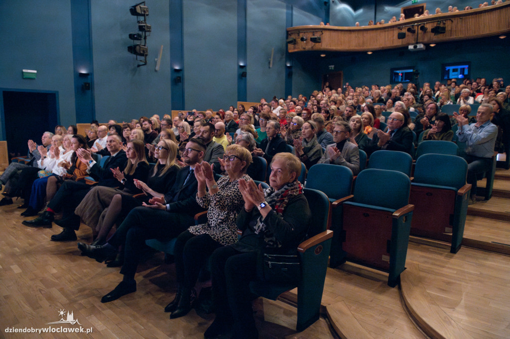 Scena Duża Teatru otrzymała imię Jana Polaka