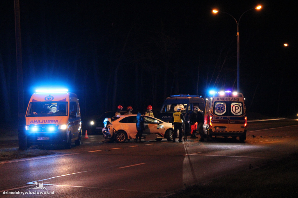 Odcinek alei Kazimierza Wielkiego nieprzejezdny
