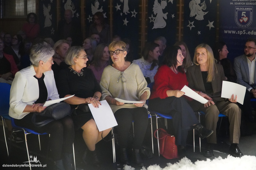 Koncert kolęd w Szkole Podstawowej nr 5