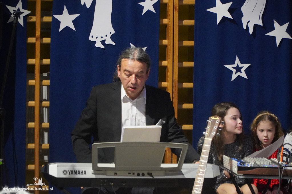 Koncert kolęd w Szkole Podstawowej nr 5