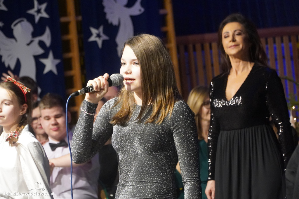 Koncert kolęd w Szkole Podstawowej nr 5
