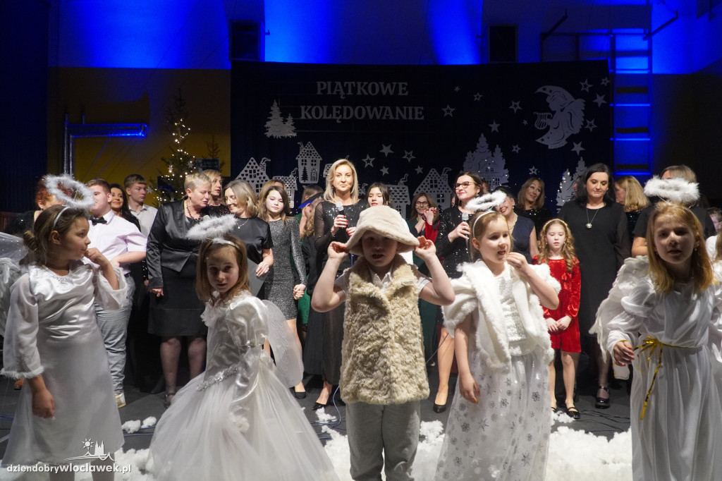 Koncert kolęd w Szkole Podstawowej nr 5