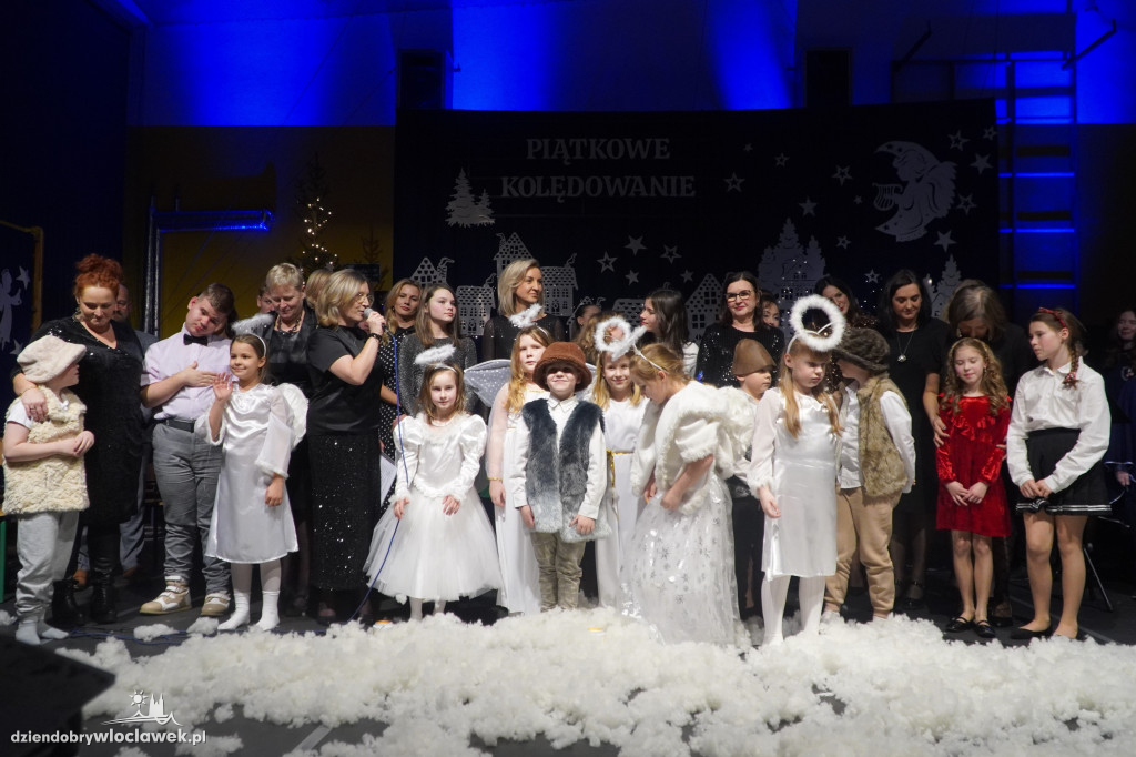 Koncert kolęd w Szkole Podstawowej nr 5