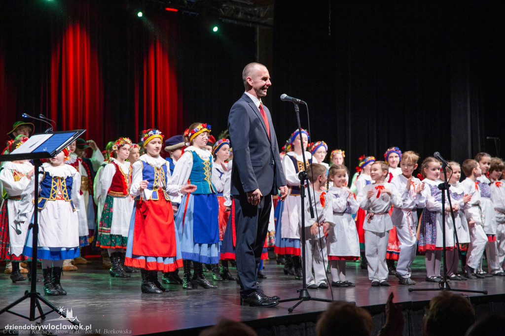 Koncert Zespołu Pieśni i Tańca Kujawy