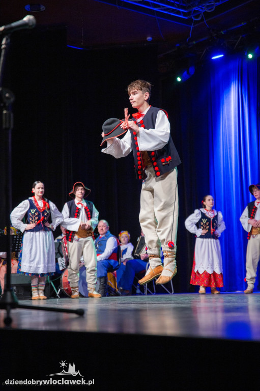 Koncert Zespołu Pieśni i Tańca Kujawy