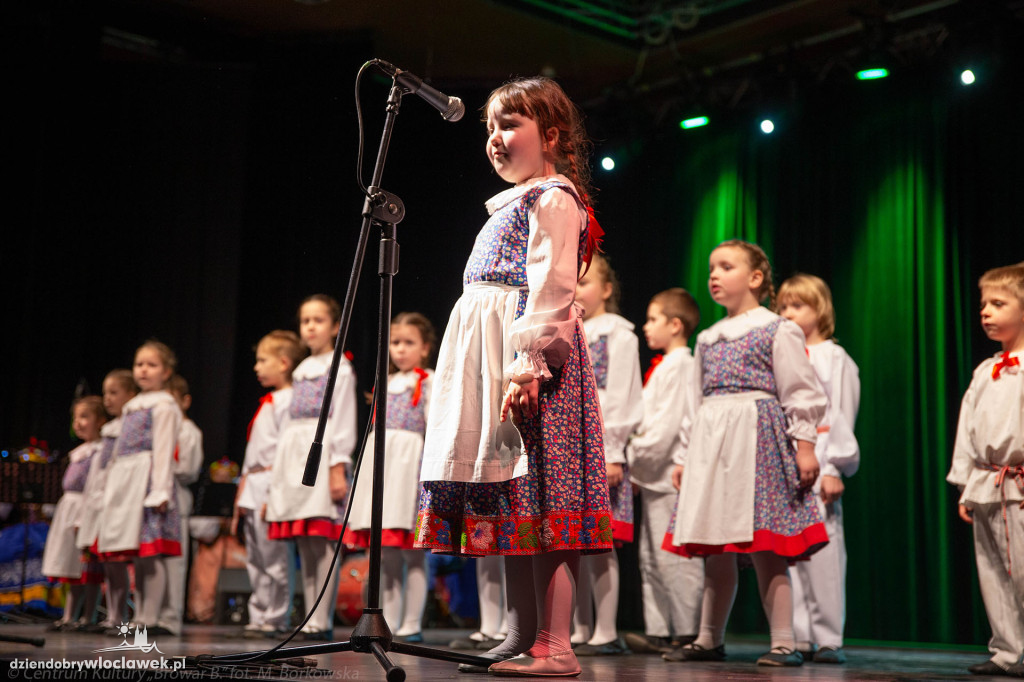 Koncert Zespołu Pieśni i Tańca Kujawy