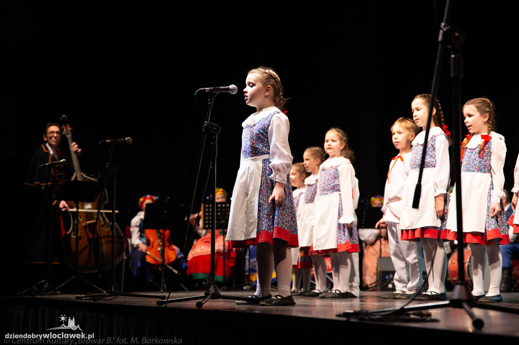 Koncert Zespołu Pieśni i Tańca Kujawy