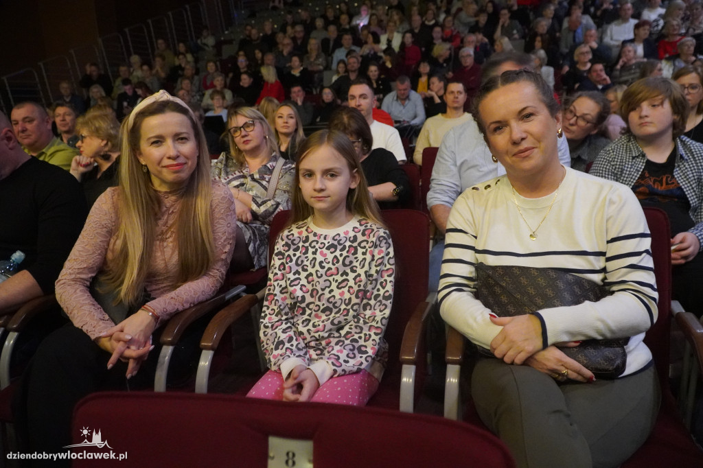 Koncert Zespołu Pieśni i Tańca Kujawy