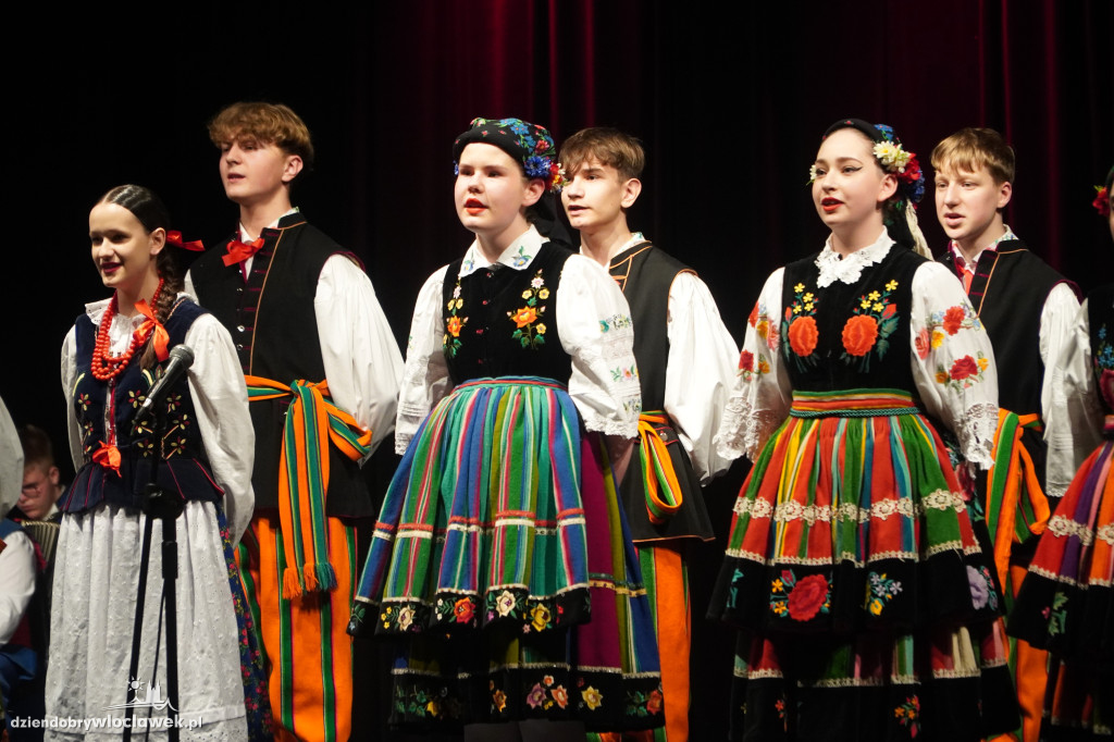 Koncert Zespołu Pieśni i Tańca Kujawy