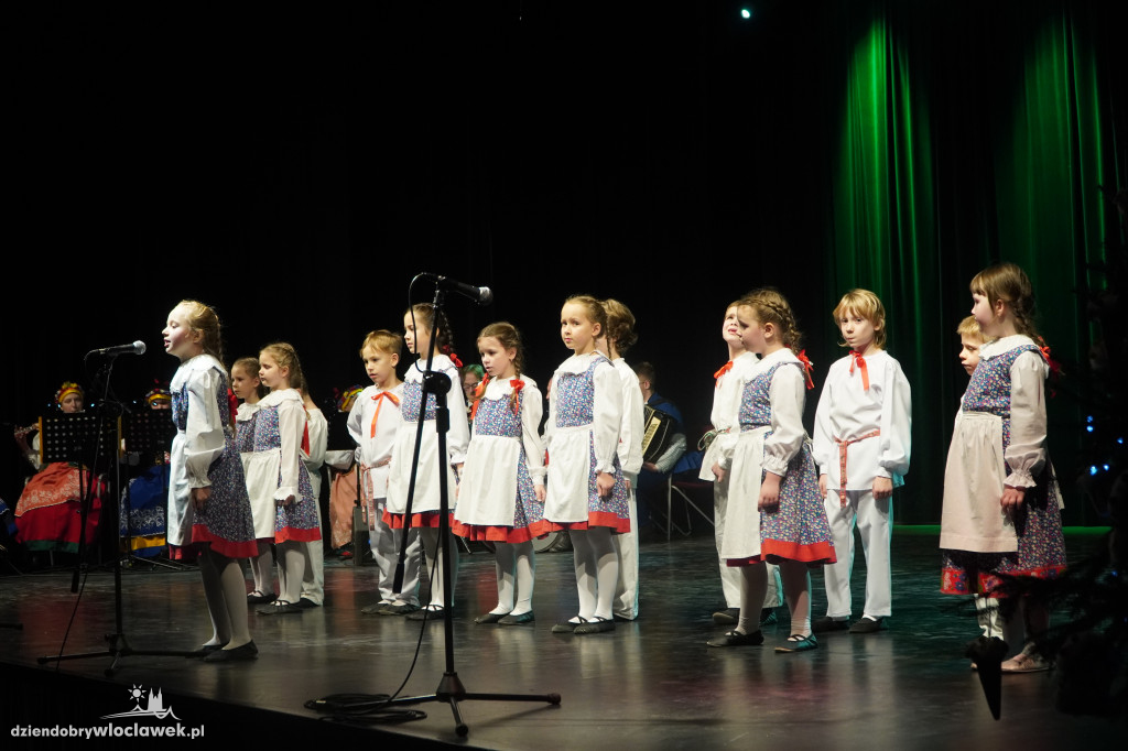 Koncert Zespołu Pieśni i Tańca Kujawy