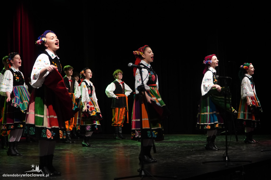 Koncert Zespołu Pieśni i Tańca Kujawy