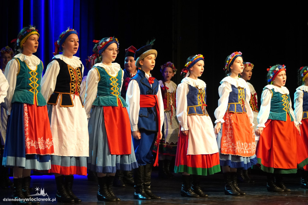 Koncert Zespołu Pieśni i Tańca Kujawy