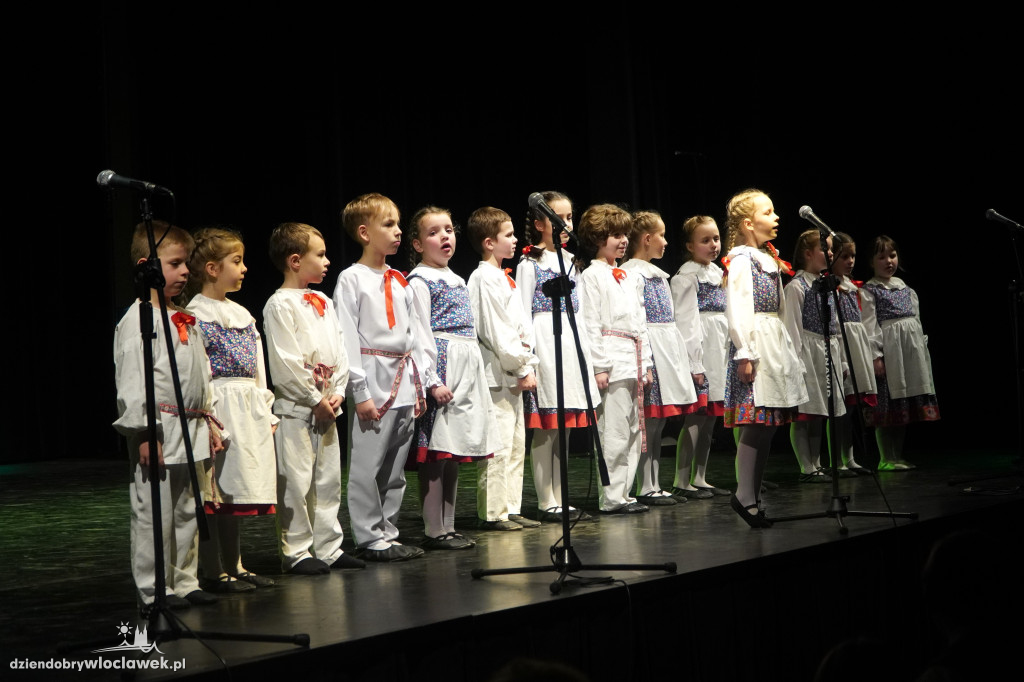 Koncert Zespołu Pieśni i Tańca Kujawy