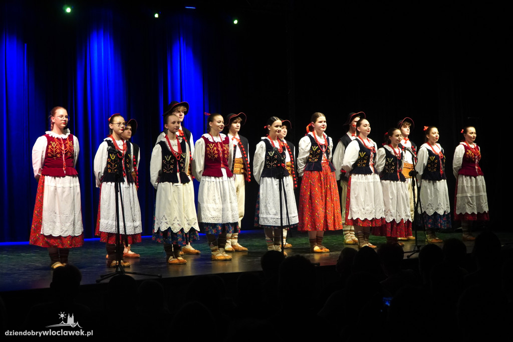 Koncert Zespołu Pieśni i Tańca Kujawy