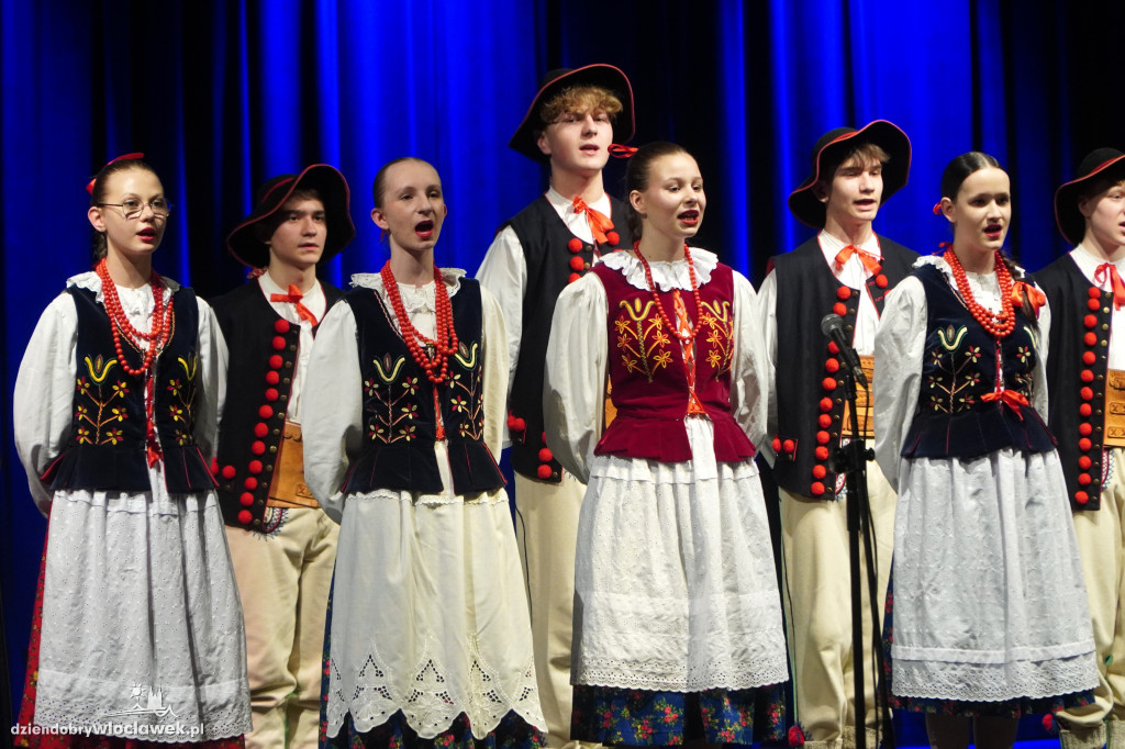 Koncert Zespołu Pieśni i Tańca Kujawy
