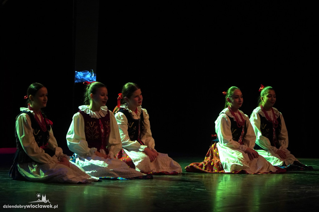 Koncert Zespołu Pieśni i Tańca Kujawy