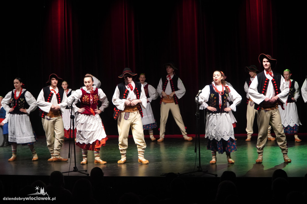Koncert Zespołu Pieśni i Tańca Kujawy