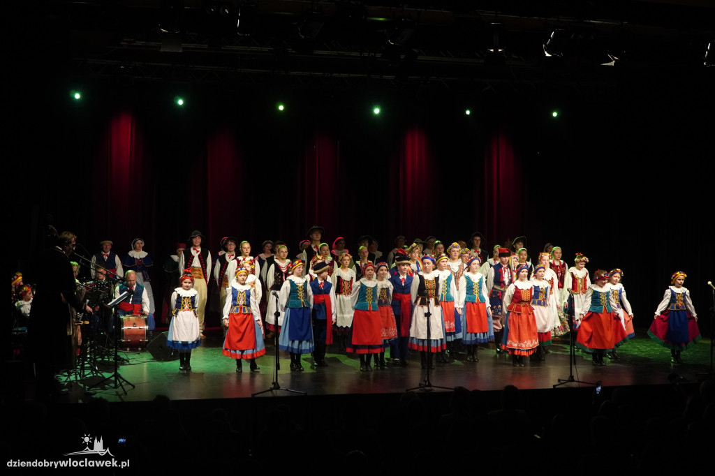 Koncert Zespołu Pieśni i Tańca Kujawy